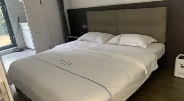 Люкс Deluxe Yue'er Hotel (Citizen Square)