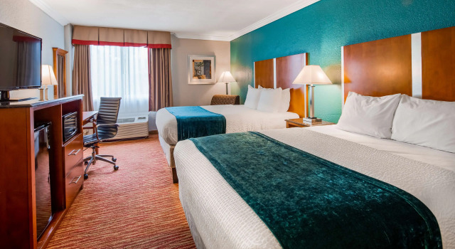 Четырёхместный люкс Best Western Ft Lauderdale I-95 Inn