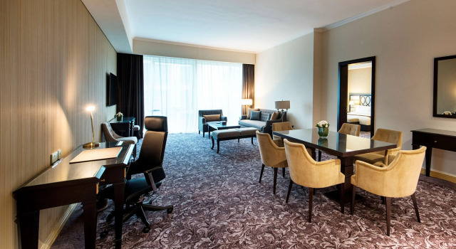 Двухместный люкс Presidential Golden Tulip Doha Hotel
