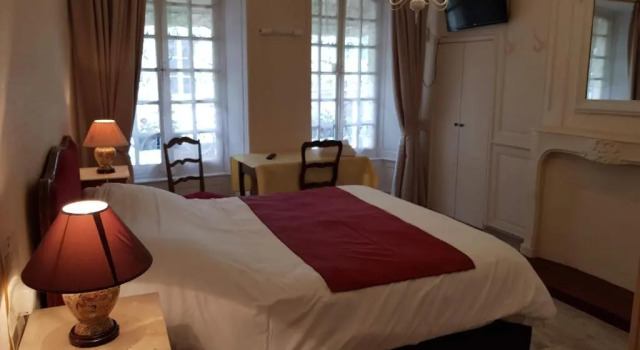 Двухместный номер Standard Logis Le Grand Hotel du Louvre