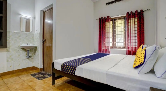 Spot On Archana Tourist Home, Buchen Sie Hotel Chottanikara Kerala