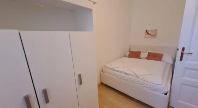 Cheerful 2BR Apartment - suitable for Longstays, Rezerwuj Apartament Hotele w Wiedeń z parkingiem, Parking