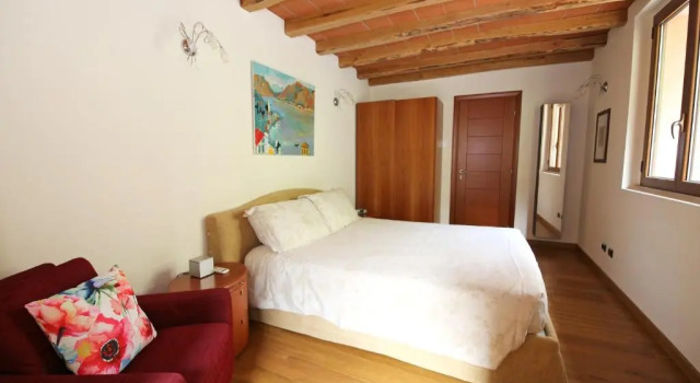 Casa Giulio Apartment in Lezzeno Lake Como, Prenota Appartamento Lezzeno Como