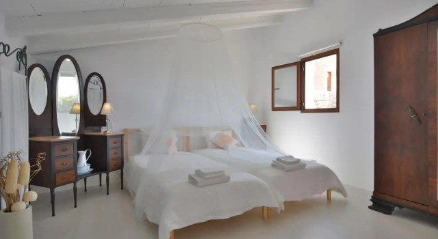 Sineu Mallorcan Renovated Holiday House