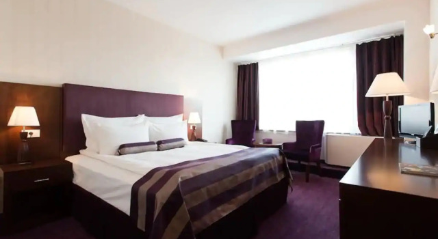 Grand Hotel Napoca, Забронировать Отель Отели Клуж-Напока 4 звезды, рядом с Спортивный комплекс «Хория Демьян», 4*