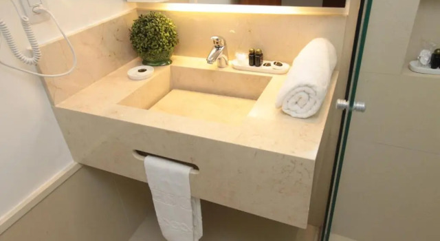 Четырёхместный номер Deluxe Oasis Tower Hotel