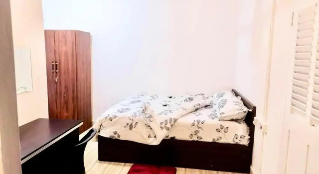 1 Bed House Private Compound With Off Road Parking, Buchen Sie Ferienhaus Villen in Groß-Accra Region, Villa