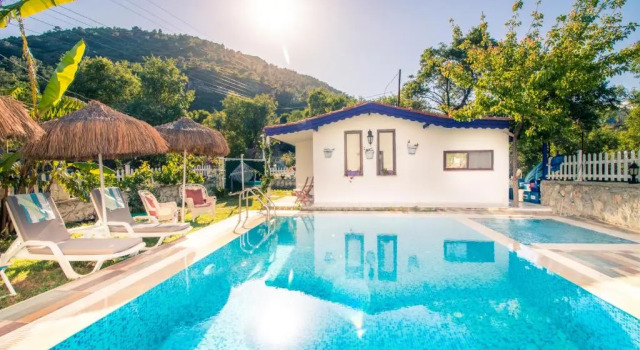 Двухместный номер Standard с видом на бассейн Masal Tatil Evi
