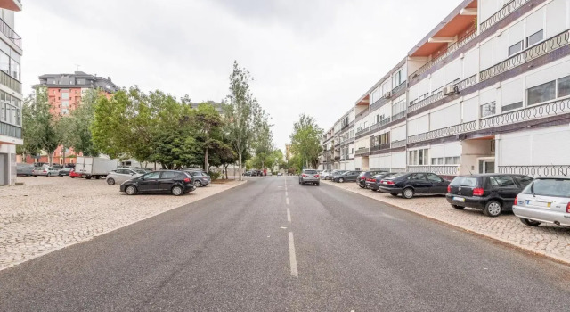 GuestReady - Peaceful One Bedroom Abode in Idyllic Estoril, Забронировать Отель Эшторил Estoril Coast, рядом с Учебный центр Centro de Interpretação Ambiental da Pedra do Sal