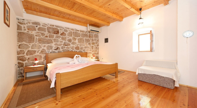 Коттедж House Paklenica stone beauty