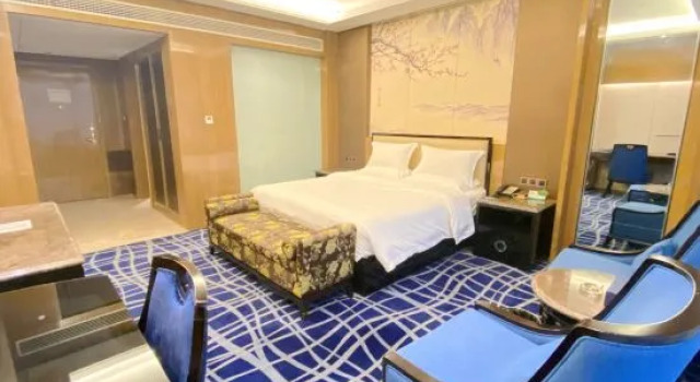 Номер Deluxe Yuhong International Hotel