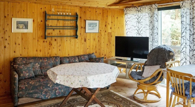 6 Person Holiday Home in Valdemarsvik, Book Hotel  