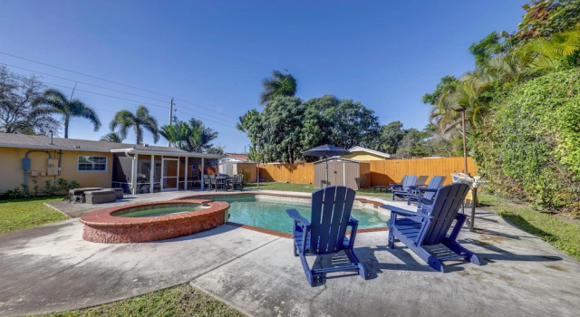 Grill & Games! Family Home, 3 Mi to Pompano Beach, Rezerwuj Dom wakacyjny Hotele w Broward County z parkingiem, Parking