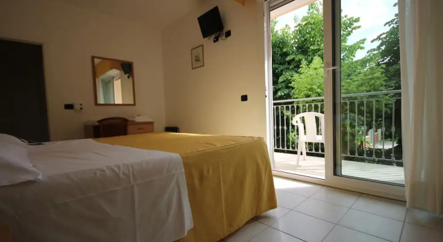 Номер Standard с балконом Hotel Miramare