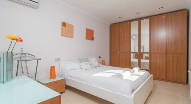 Es Closet