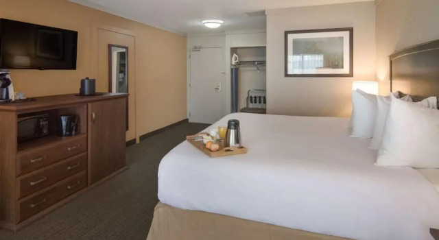 Номер Standard с балконом Best Western The Westerly Hotel