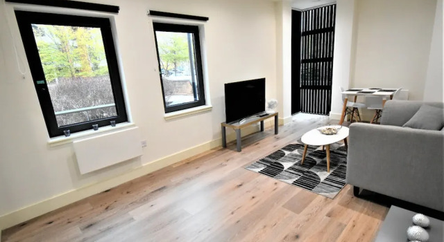 London Heathrow Q3 Serviced Apartments, Varaa Huoneisto Asunnot kohteessa Merseyside, Huoneisto