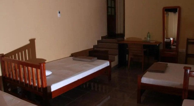 Четырёхместный номер Standard Anura Guest Inn
