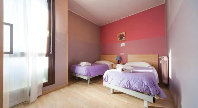 Четырёхместный номер Standard Hotel Albi