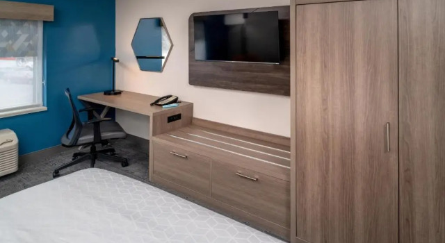 Run of House Holiday Inn Express - Charleston/Kanawha City by IHG