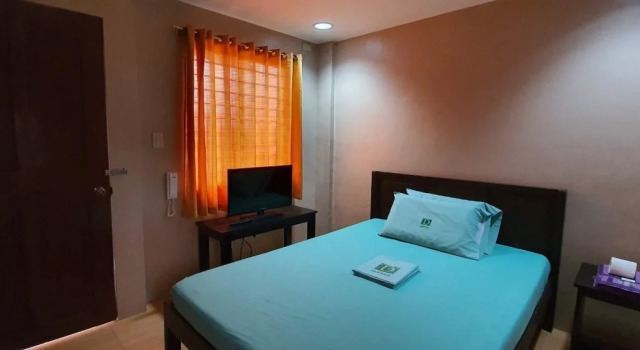 D House Hotel, Book Hotel Hoteller i Daet med parkering, Parkering