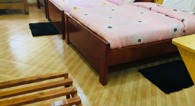 Vienna Woods Holiday Inn Limited