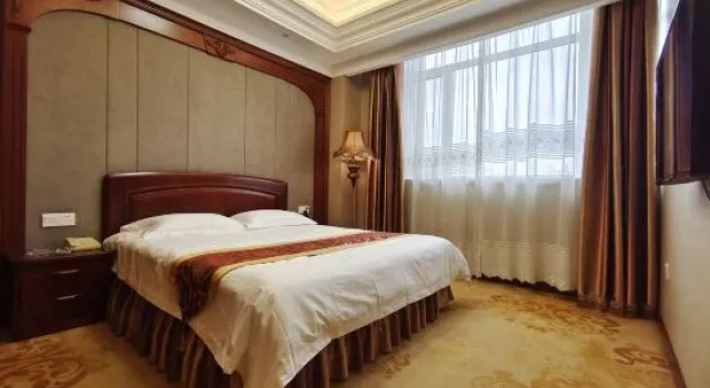 Люкс Deluxe Dandong Garden Hotel