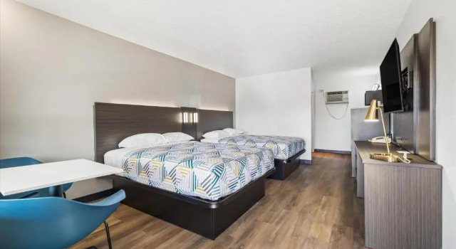 Четырёхместный номер Standard Motel 6-Bend, OR