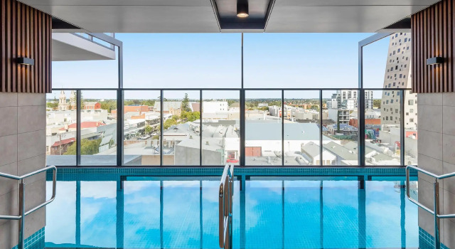 Полулюкс Avani Adelaide Residences