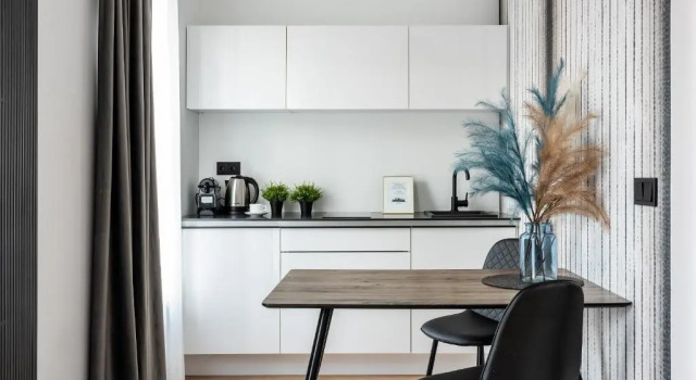 Полулюкс InPoint Smart Apartments
