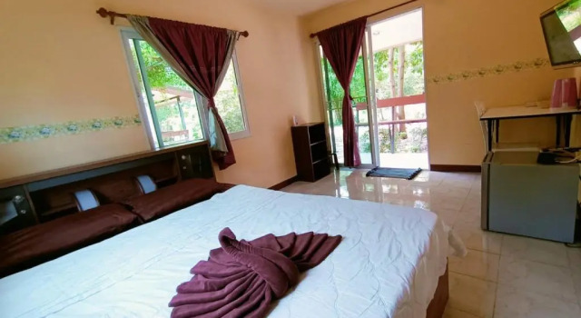 Win Gray Homestay Resort, 预订 度假村 跋麒 春蓬