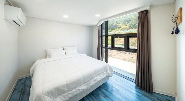 Present Poolvilla