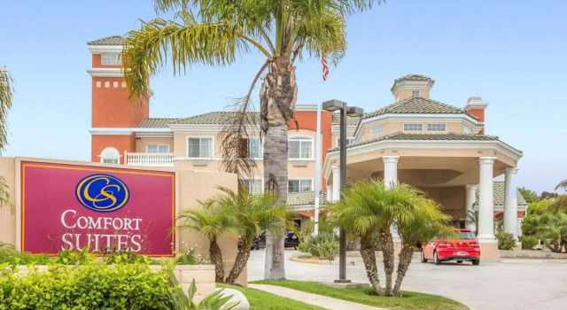 Полулюкс Comfort Suites Oceanside Camp Pendleton Area