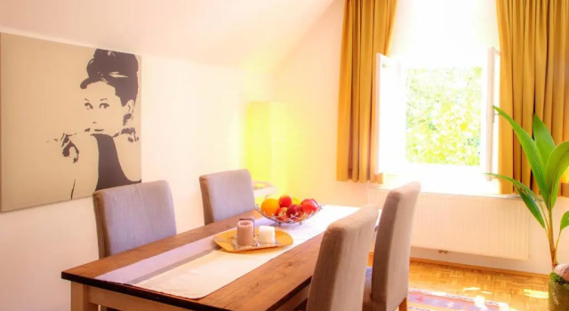 Apartment Villa Leopoldskron, Забронировать Апартаменты/квартира Апартаменты Окрестностей Зальцбурга, рядом с Mozart's Residence, Апартаменты/квартира