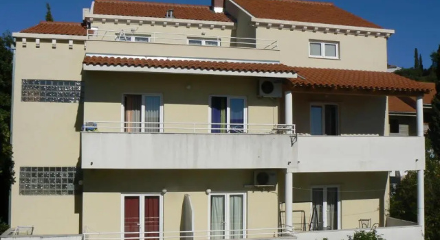 Apartments Mira, Забронировать Апартаменты/квартира Отели Цавтат с парковкой, рядом с Пляж Банац, Парковка