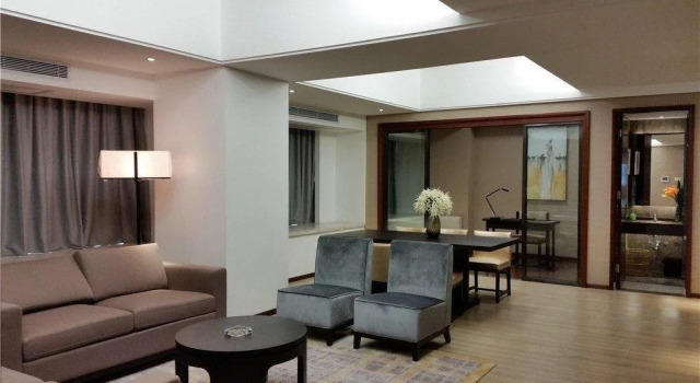 The Ming's Hotel, Rezerwuj Hotel Hotele 4-gwiazdkowe w Guangdong, 4*