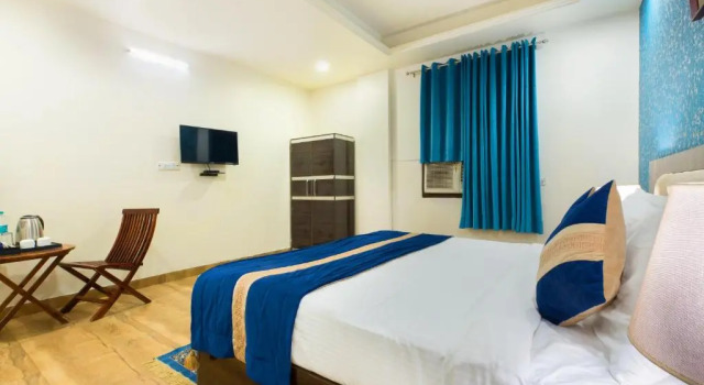 Номер Standard Hotel WHITE & BLUE Delhi Airport