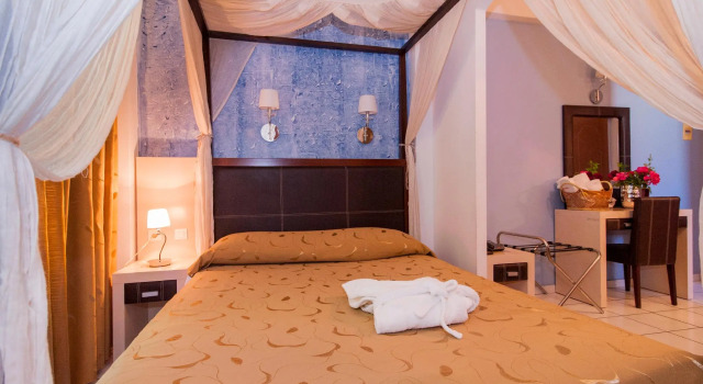 Двухместный номер Standard Krikonis Hotel