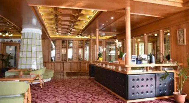 Hotel Engel, Забронировать Отель Отели в центре Канацеи, в центре, Парковка