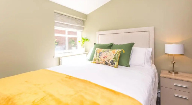 Апартаменты Superior Stylish Living Reading Town Centre