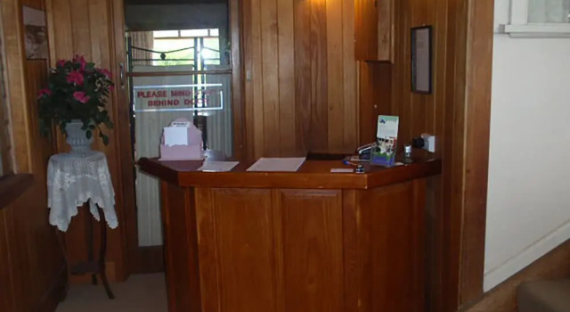 Warburton Lodge, Book Hotel Hotels in Victoria with Breakfast, Breakfasts