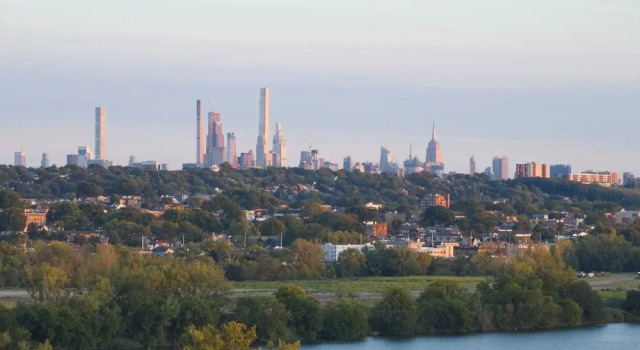 Четырёхместный номер Deluxe Teaneck Marriott at Glenpointe