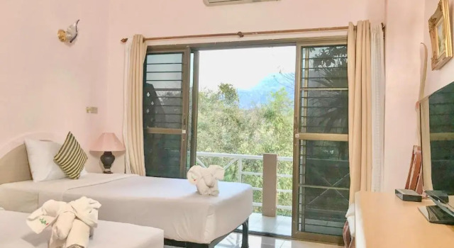 Двухместный номер Standard с видом на горы Phurua Bussaba Resort & Spa ภูเรือบุษบารีสอร์ท แอนด์ สปา