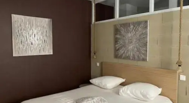 Suite 24 Apparthôtel-3 étoiles, Book Hotel Le Creusot Morvan