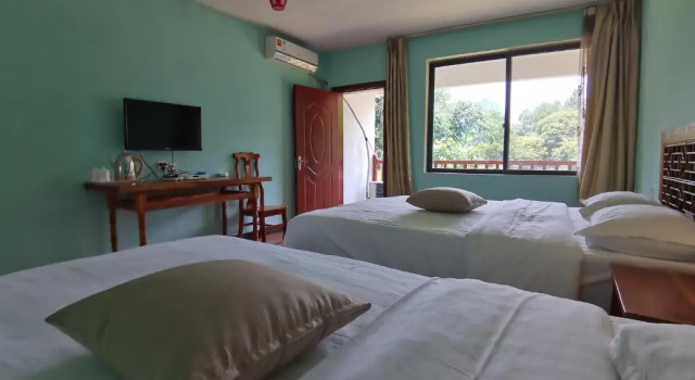Семейный номер Standard Riverside Retreat Hotel
