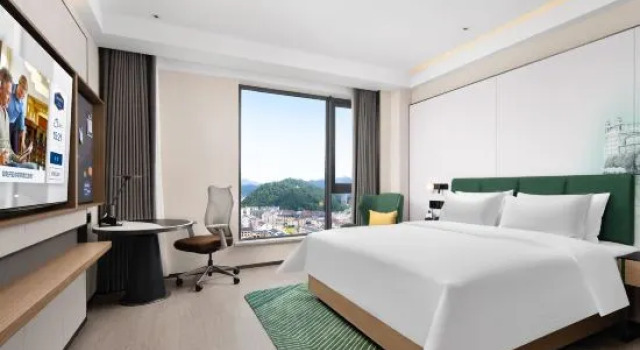 Люкс Business Hampton by Hilton Hengdian