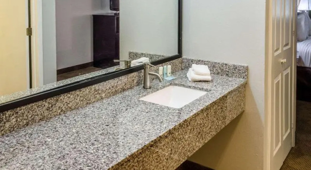 Двухместный номер Standard Quality Inn Gulf Shores Airport