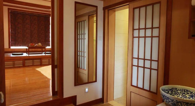 Small Fish Hot Spring International Hotel, Book Hotel Sanya Hainan