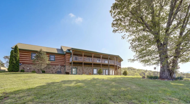 Коттедж Panoramic Mtn Views: Spacious Tennessee Home!