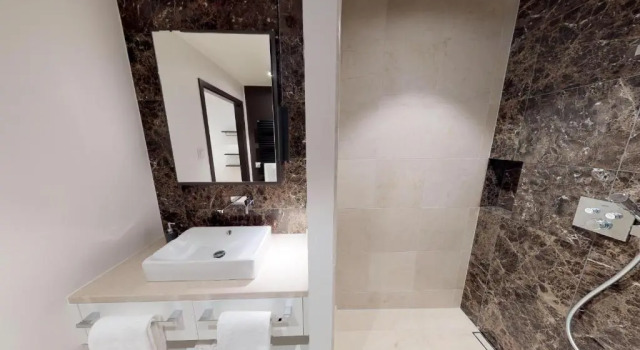 White Pearl Apartment 0.08